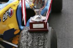 开云体育入口-包含雷诺车队鏖战索伯车队，阿隆索统治全场的词条