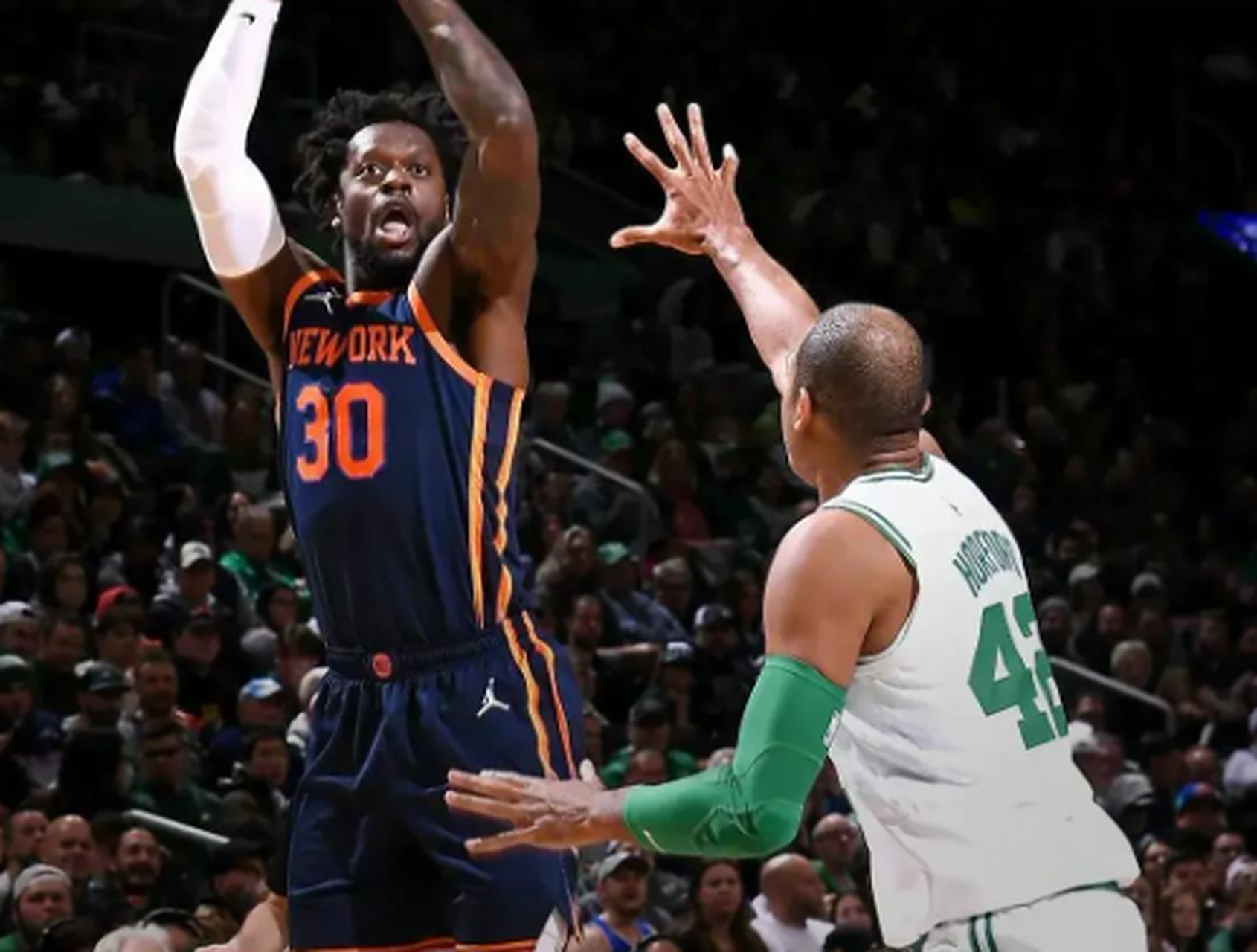 开拓者外线射手刷新生涯三分纪录