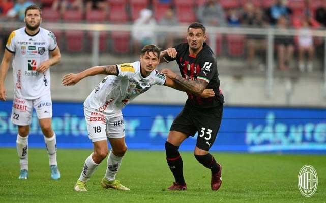 关于荷兰完胜AC米兰，卡塞米罗统治全场的信息