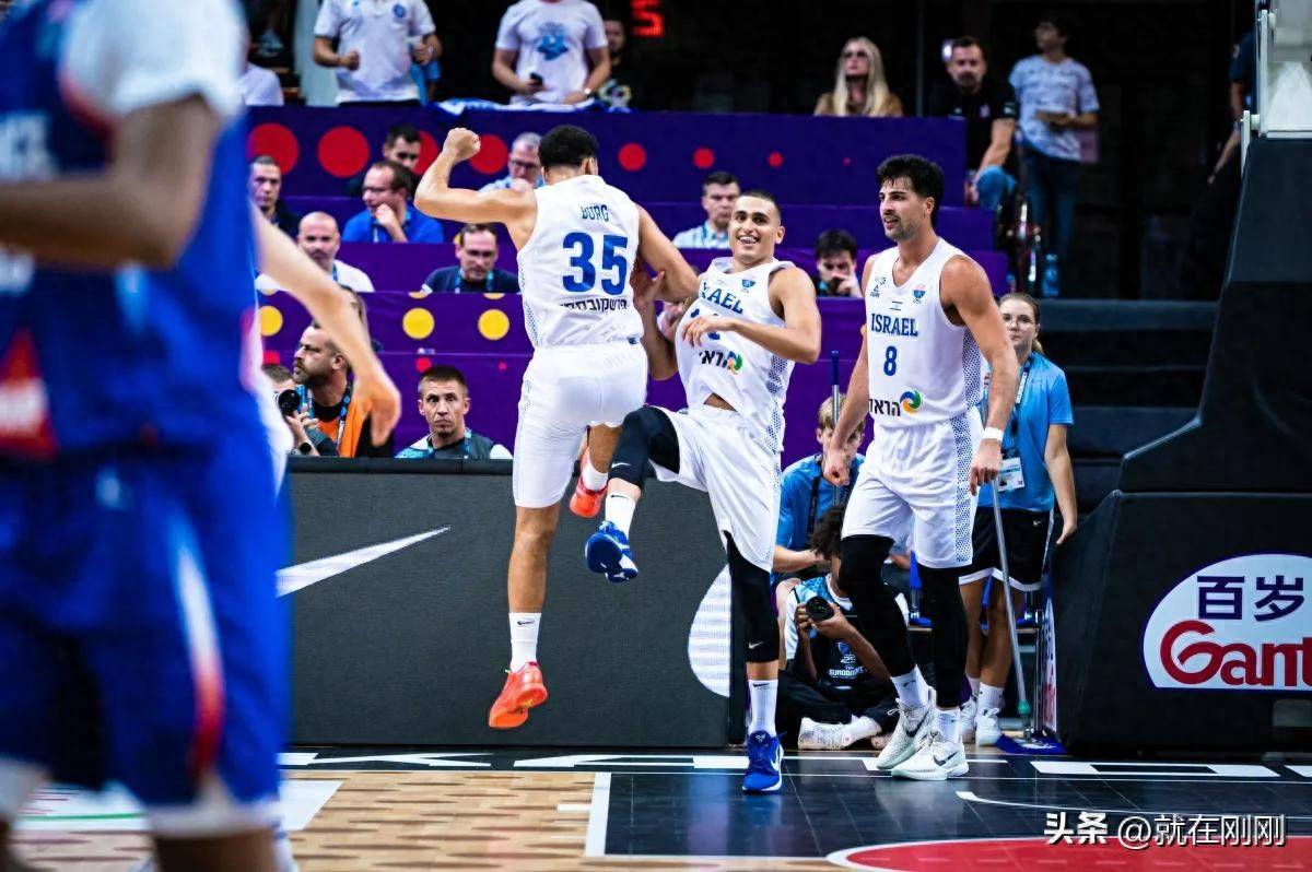 包含国王爆冷西班牙男篮,戈贝尔三分雨点燃全场的词条 包含国王爆冷西班牙男篮,戈贝尔三分雨点燃全场的词条